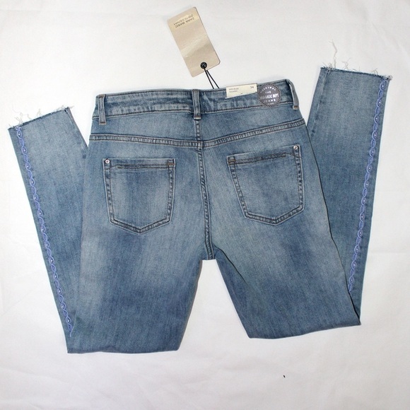 NWT Zara Woman Jeans Skinny Size 34 - Picture 2 of 6
